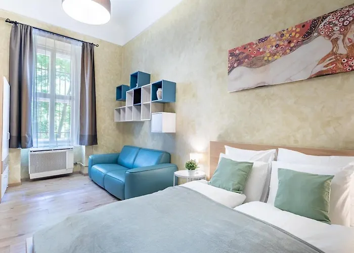 Ultra Central - New - Comfy Home