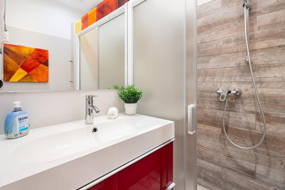 Ultra Central - New - Comfy Budapest